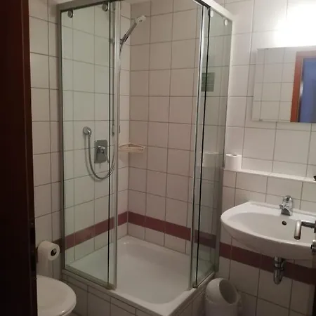 Garni Schwane Hotell *